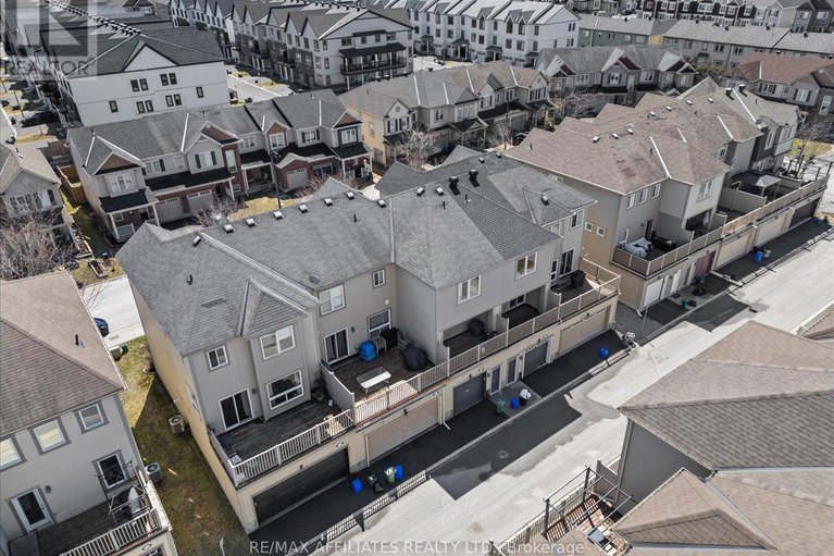 28223631/1028-pampero-crescent/stittsville-north/ottawa/ontario/K2S0N4_37