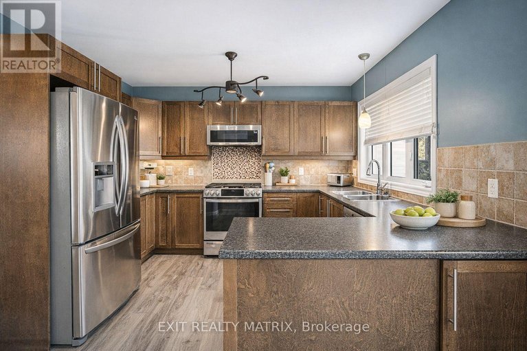 29571538/183-filion-street/embrun/russell/ontario/K0A1W0_5