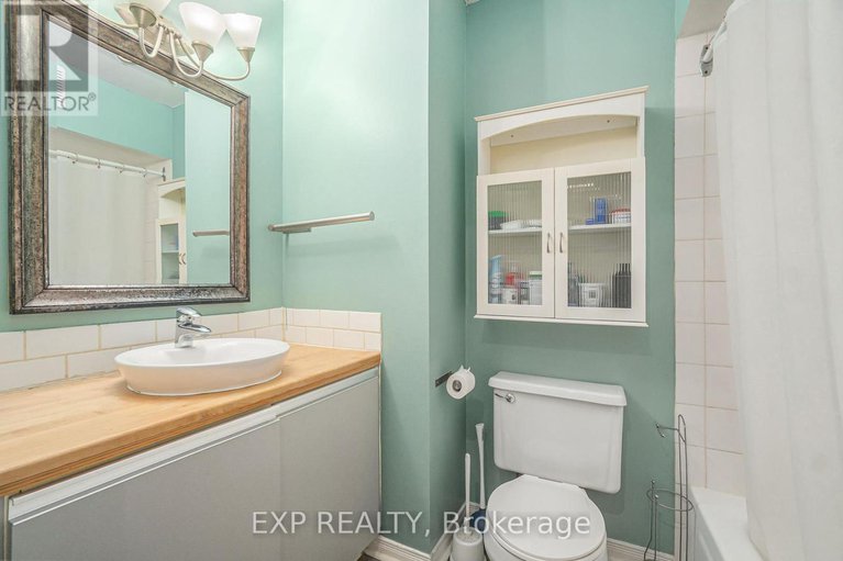 28334886/210-280-brittany-drive/viscount-alexander-park/ottawa/ontario/K1K4M4_14