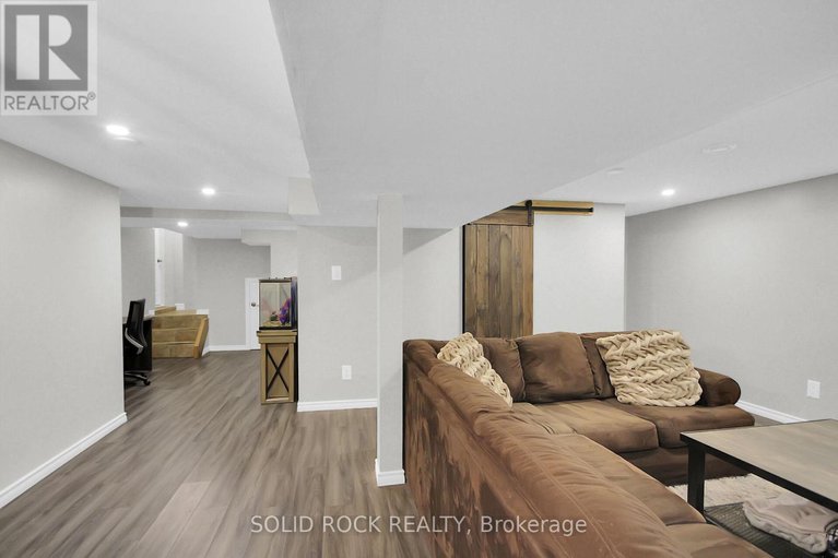 28485152/7312-bank-street/osgoode-twp-south-of-reg-rd-6/ottawa/ontario/K0A2P0_41