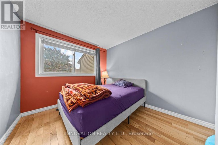 28818665/82-stokes-crescent-e/glencairnhazeldean/ottawa/ontario/K2L2Z4_19