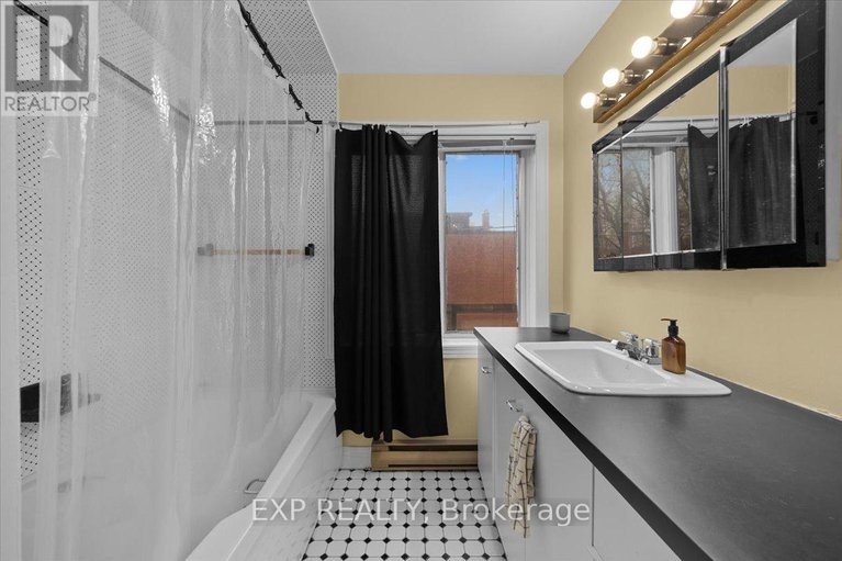 29624617/40-lewis-street/ottawa-centregolden-triangle/ottawa/ontario/K2P0S3_23