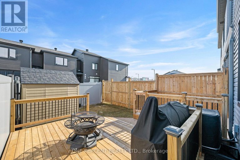 29592199/910-paseana-place/emerald-meadowstrailwest/ottawa/ontario/K2V0P4_34