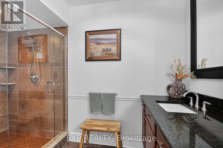 29536082/6715-suncrest-drive/greely/ottawa/ontario/K4P0B3_40