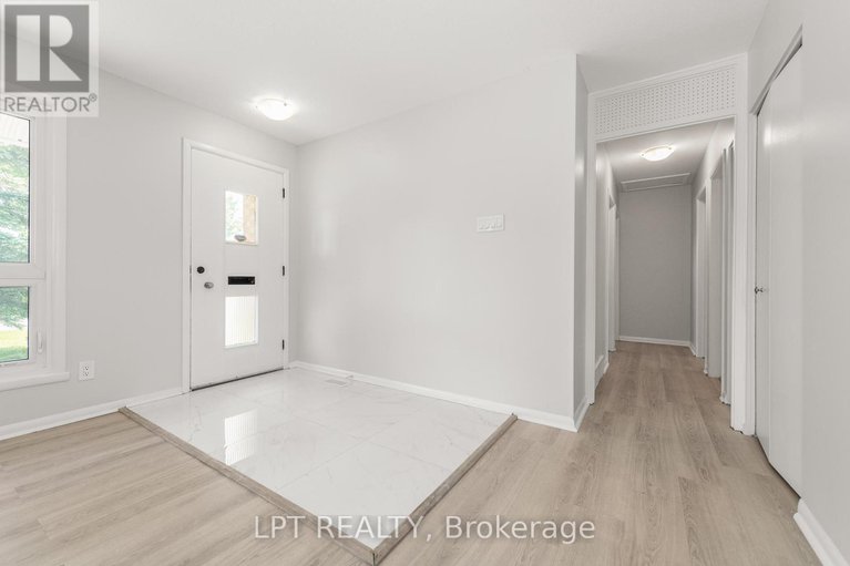 28384629/5-attwood-crescent/city-viewskylinefisher-heightsparkwood-hills/ottawa/ontario/K2E5B1_4