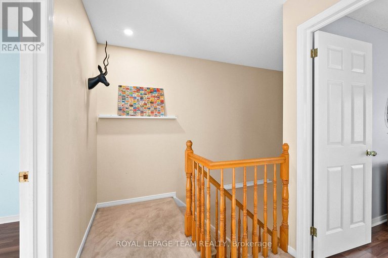 28867147/16-baton-court/katimavik/ottawa/ontario/K2L4C8_13