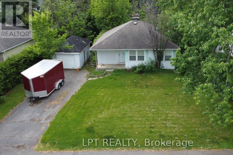 28429612/868-mountainview-avenue/whitehaven/ottawa/ontario/K2B5G2_2