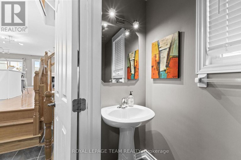 28633299/1879-arrowgrass-way/notting-hillsummerside/ottawa/ontario/K4A0C9_18