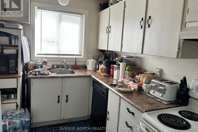 29441507/20-1448-foxwall-street/pineview/ottawa/ontario/K1B5J5_11