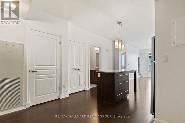 29513773/814-238-besserer-street/sandy-hill/ottawa/ontario/K1N6B1_9