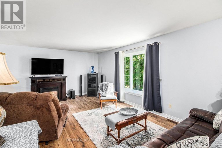 28513336/9674-hall-road/augusta-twp/augusta/ontario/K0G1R0_2