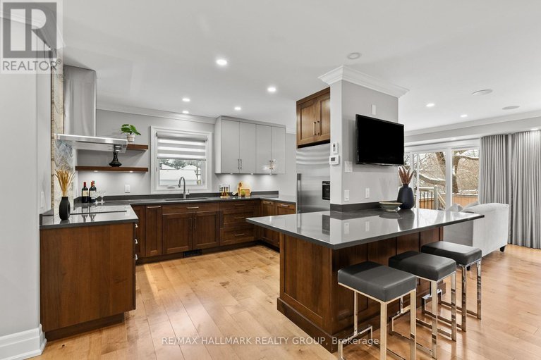 29249192/217-belford-crescent/westborohampton-park/ottawa/ontario/K1Z7A9_7