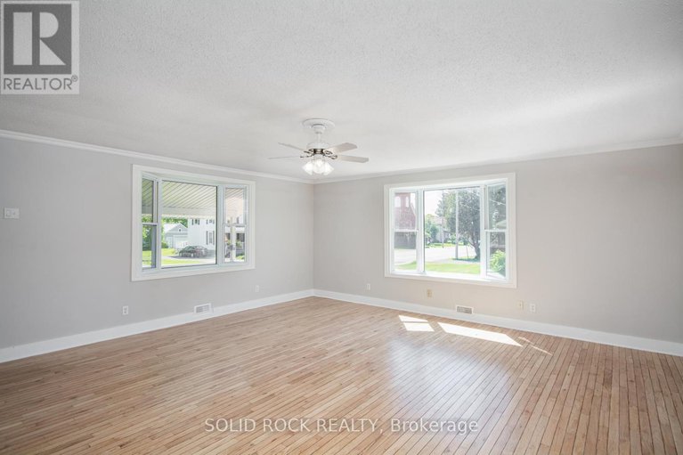 28847373/3230-yorks-corners-road/metcalfe/ottawa/ontario/K0A2G0_4