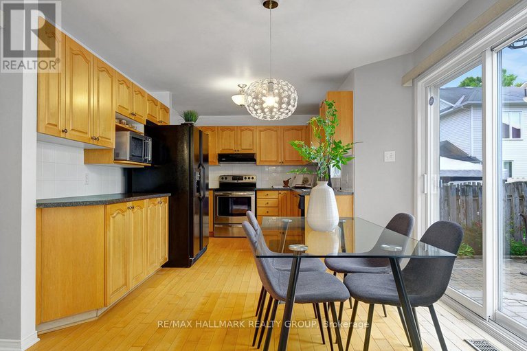 28411639/6-stonepointe-avenue/barrhaven-east/ottawa/ontario/K2G6G3_16