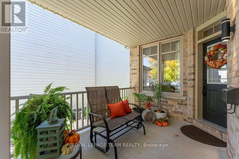 29011839/141-trail-side-circle/springridgeeast-village/ottawa/ontario/K4A5B3_3
