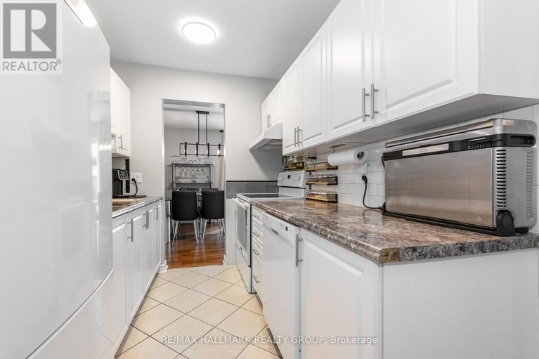 29467530/23-485-canotia-place/fallingbrookpineridge/ottawa/ontario/K4A2K3_18