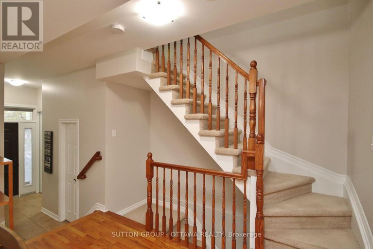 28983773/1267-shillington-avenue/carlington/ottawa/ontario/K1Z8A1_26