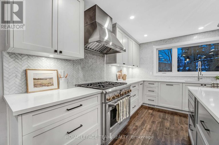 29208661/3831-autumnwood-street/emerald-woodssawmill-creek/ottawa/ontario/K1T2G9_19