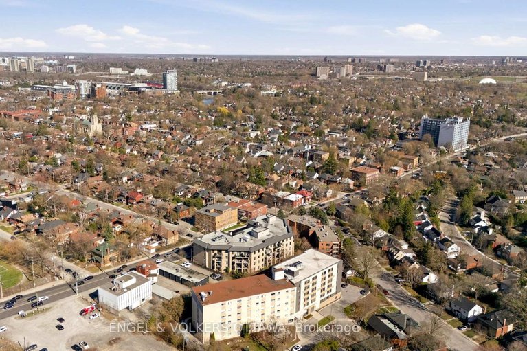 29683466/310-808-bronson-avenue/dows-lake/ottawa/ontario/K1S5A4_38
