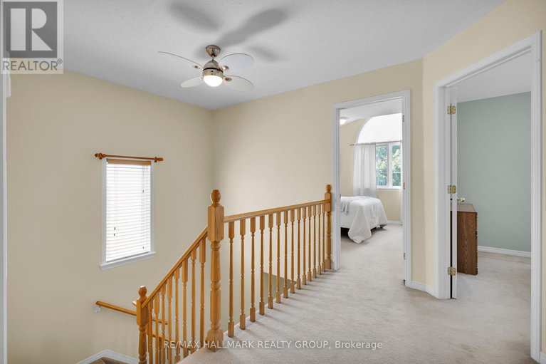 28728271/1087-rocky-harbour-crescent/riverside-southgloucester-glen/ottawa/ontario/K1V1V4_24
