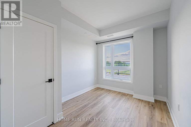 28570682/unit-513-1350-hemlock-street/cfb-rockcliffe-and-area/ottawa/ontario/K1K5C2_17