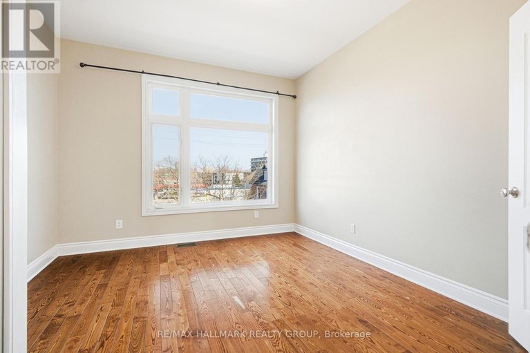 29582619/290-cambridge-street-n/west-centre-town/ottawa/ontario/K1R0B4_32