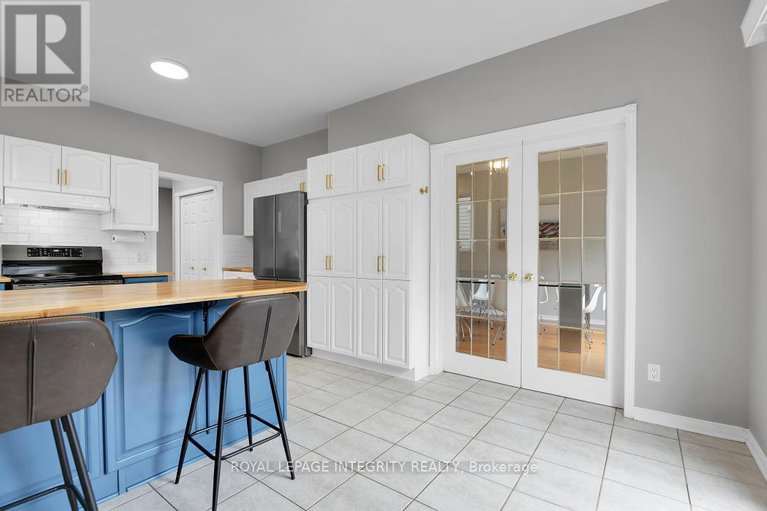 28785274/1036-rocky-harbour-crescent/riverside-southgloucester-glen/ottawa/ontario/K1V1V2_14