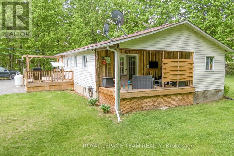 28363594/285-drummond-11-concession/drummond-n-elmsley-drummond-twp/drummondnorth-elmsley/ontario/K7C0C5_18