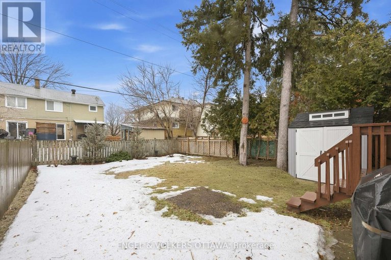 29460829/483-prince-albert-street/overbrookcastle-heights/ottawa/ontario/K1K1Y7_37