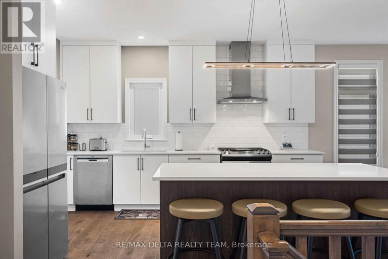 29165655/851-tewin-circle/camelot/ottawa/ontario/K4A3N6_15