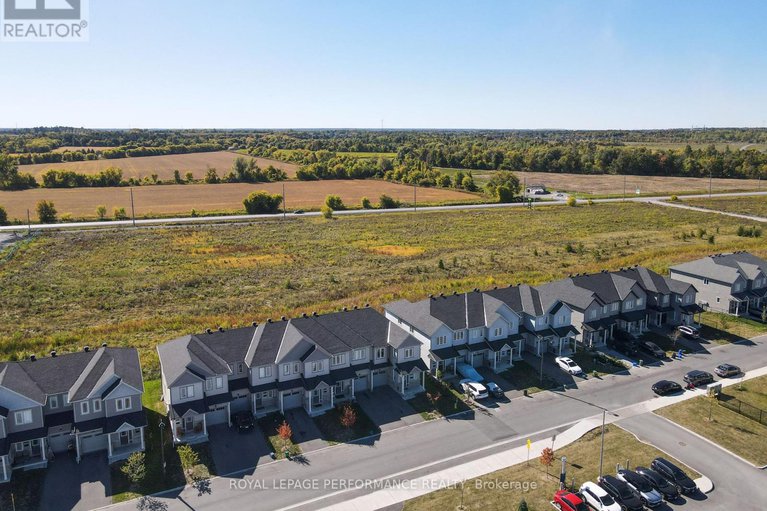 28917184/116-main-halyard-lane/half-moon-bay/ottawa/ontario/K2J7B6_31