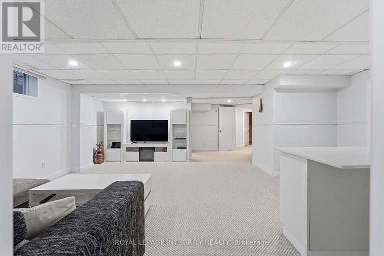 29145145/607-devonwood-circle/blossom-parkkemp-parkfindlay-creek/ottawa/ontario/K1T4E6_37