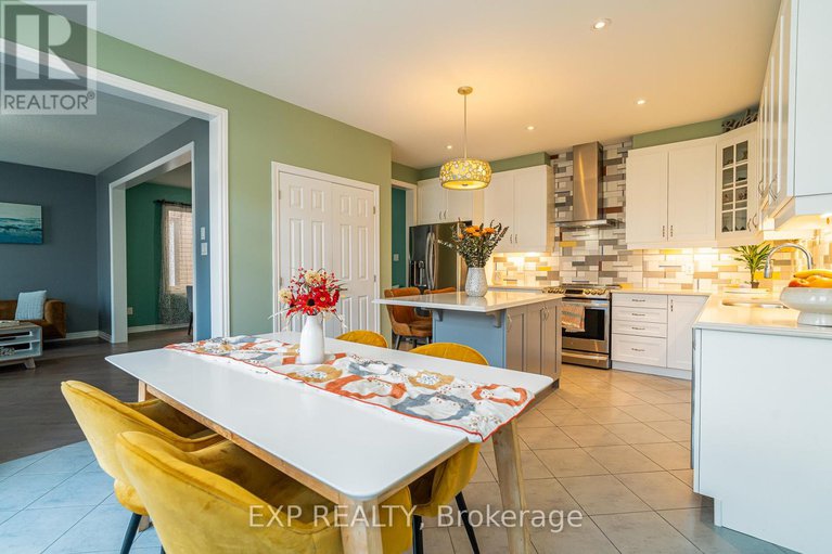 28879067/722-devario-crescent/half-moon-bay/ottawa/ontario/K2J6H3_2