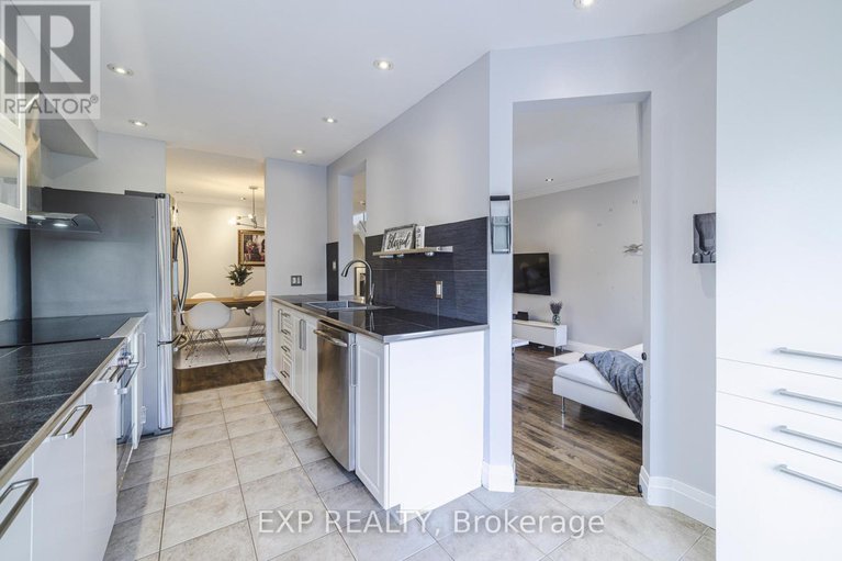 29121014/42-353-hillsboro-private/emerald-meadowstrailwest/ottawa/ontario/K2M3B1_9