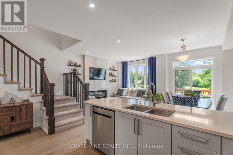 28597802/148-attwell-private/morgans-grantsouth-march/ottawa/ontario/K2K0P6_14