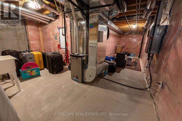 28681279/174-joshua-street/mer-bleuebradley-estatesanderson-park/ottawa/ontario/K1W0A3_44
