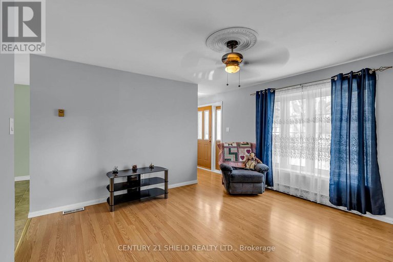 29018476/14276-dafoe-road/south-stormont-osnabruck-twp/south-stormont/ontario/K0C1M0_12