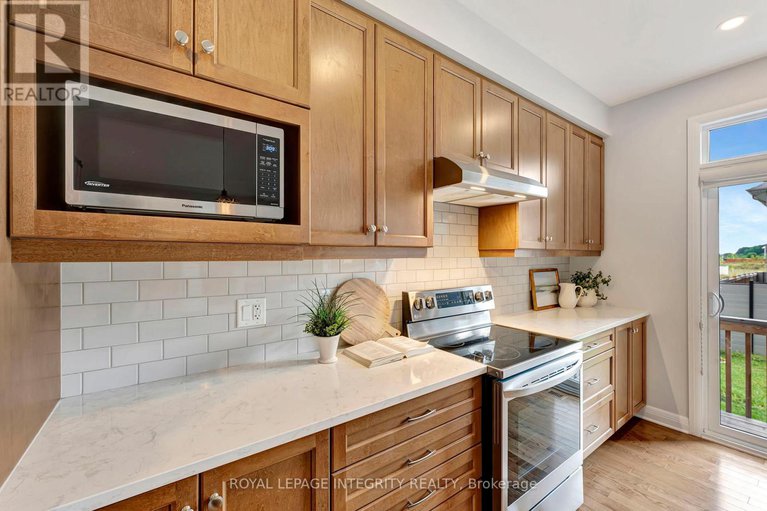 29380750/885-moses-tennisco-street/cfb-rockcliffe-and-area/ottawa/ontario/K1K5A2_24