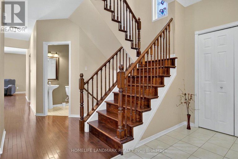 28322387/1856-sunland-drive/fallingbrookgardenway-south/ottawa/ontario/K4A3S8_17