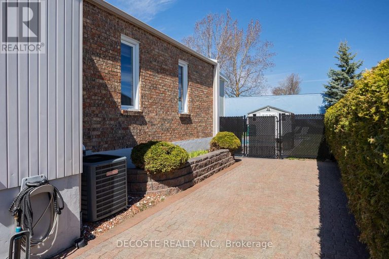 29665976/29-kincardine-street-w/alexandria/north-glengarry/ontario/K0C1A0_35