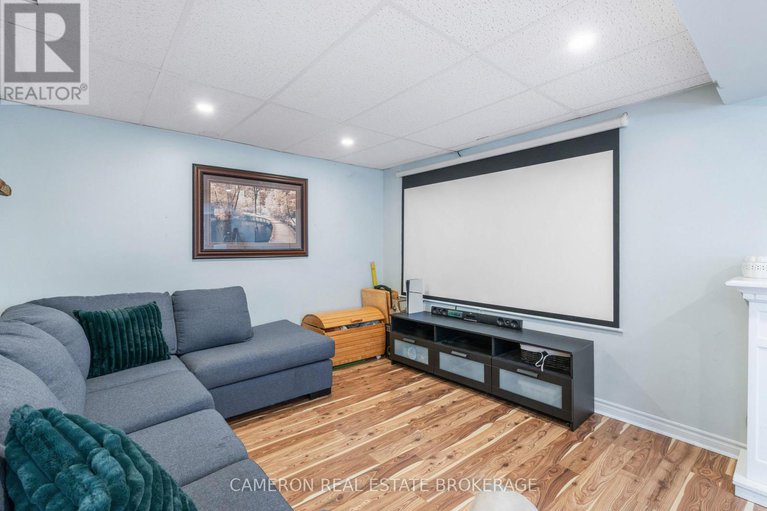 28963342/5389-nine-mile-road/south-glengarry-charlottenburgh-twp/south-glengarry/ontario/K0C1S0_25