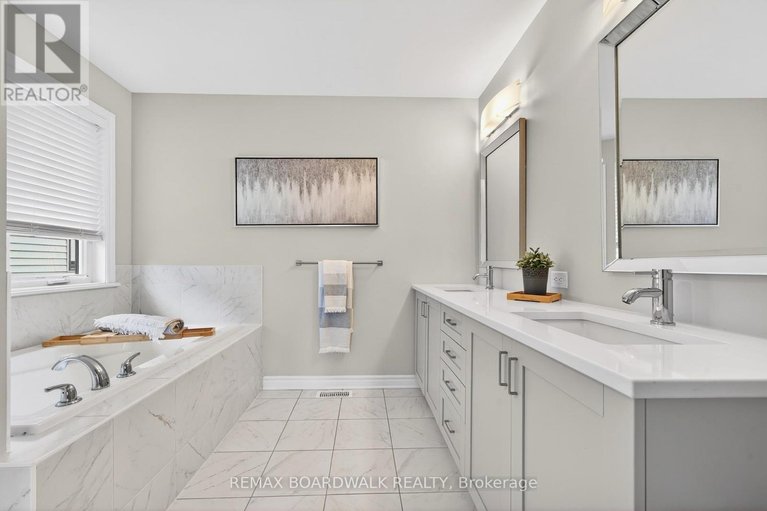 29620530/38-thunderbolt-street/emerald-meadowstrailwest/ottawa/ontario/K2V0L9_24