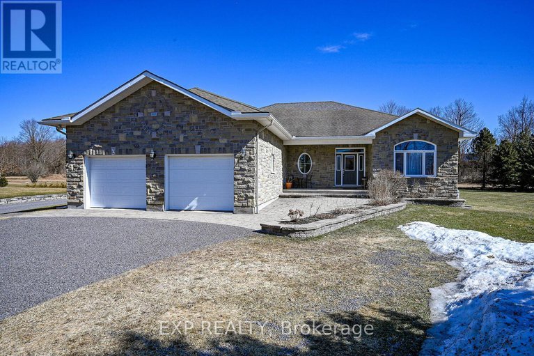 28062332/415-johnston-road/north-grenville-twp-kemptville-south/north-grenville/ontario/K0G1J0_2