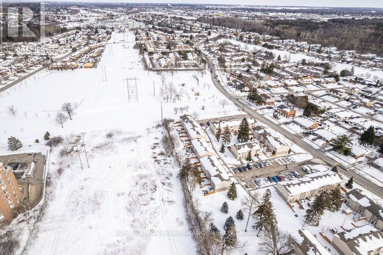 29402073/48-423c-woodfield-drive/tanglewood/ottawa/ontario/K2G4B7_40