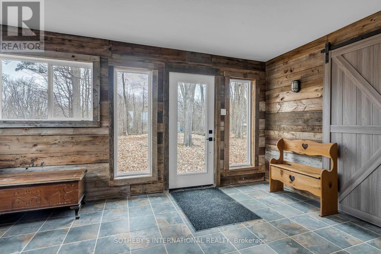 27851035/20820-south-service-road/lancaster/south-glengarry/ontario/K0C1N0_28