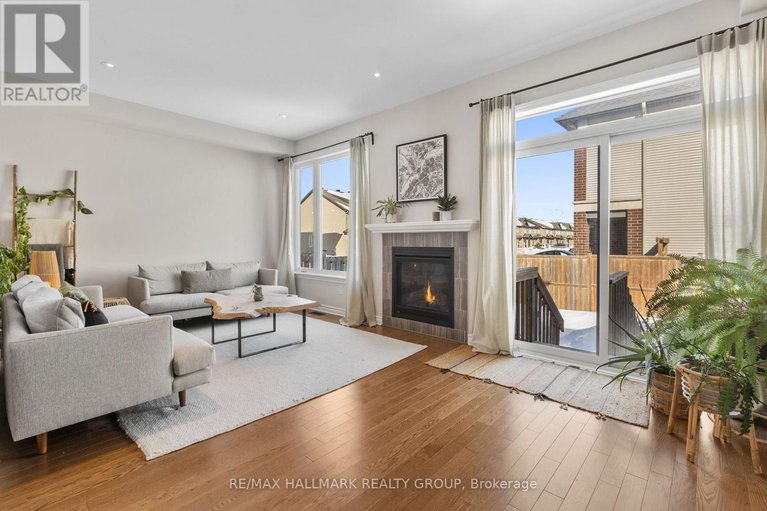 29403447/335-livery-street/emerald-meadowstrailwest/ottawa/ontario/K2V0B4_14