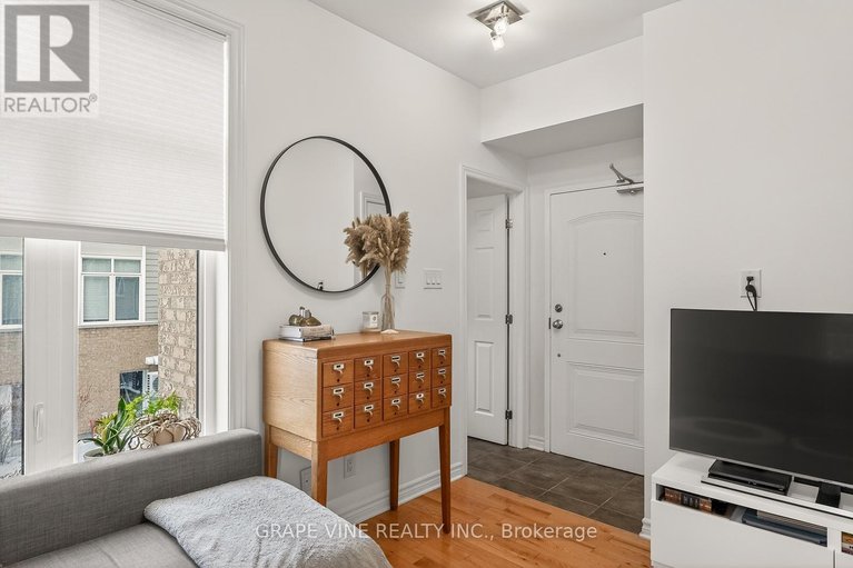 29185742/d-310-everest-private/elmvale-acres/ottawa/ontario/K1G4E3_5