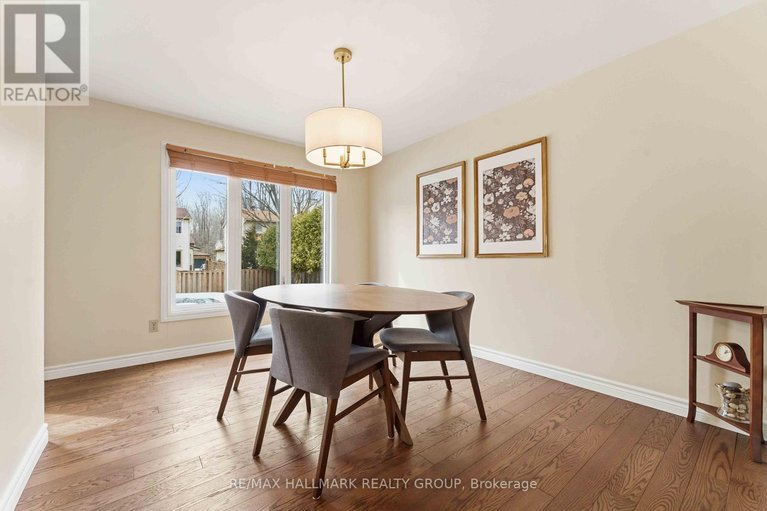 29645629/6033-meadowglen-drive/chapel-hill/ottawa/ontario/K1C5V4_11