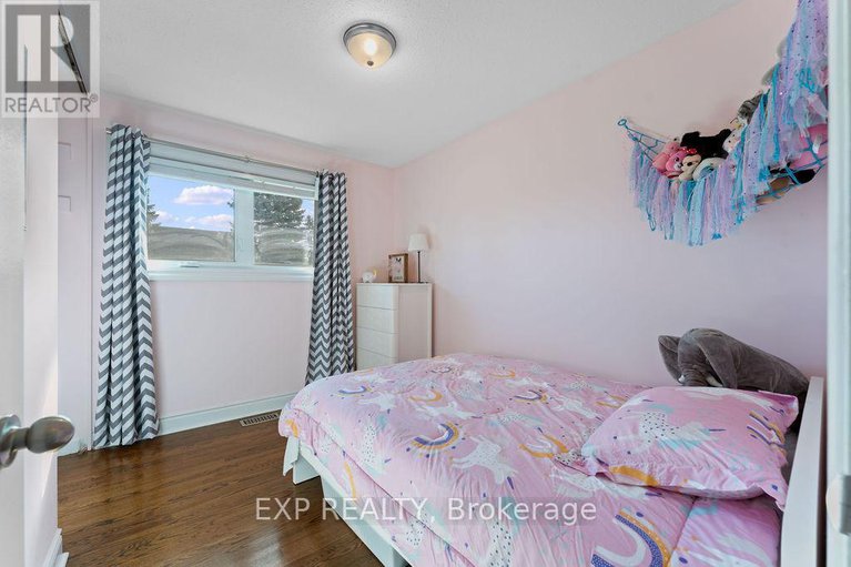 29077566/19-sunnycrest-drive/city-viewskylinefisher-heightsparkwood-hills/ottawa/ontario/K2E5Y3_23