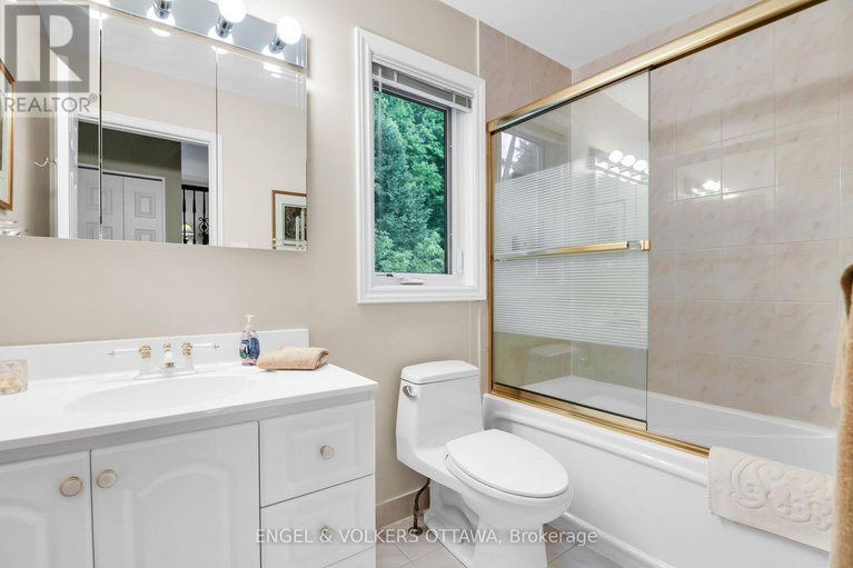 28767928/1-65-whitemarl-drive/rockcliffe/ottawa/ontario/K1L8J9_35